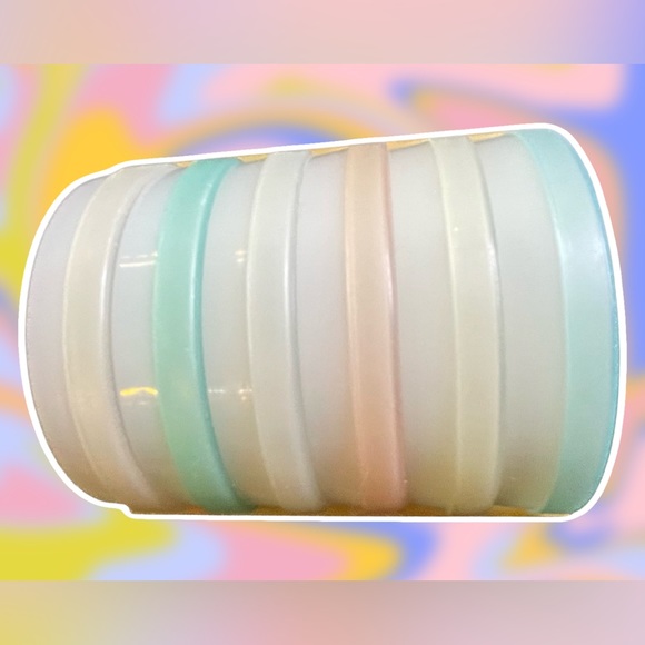 Vintage Tupperware Set of 6 Pastel Wagon Wheel Coasters and Caddy/Tray #567 - Picture 6 of 10